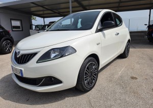 Lancia-Ypsilon