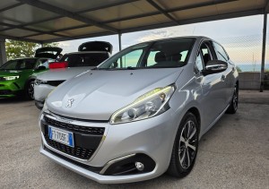 Peugeot-208